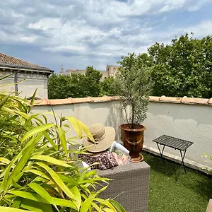 https://de-lhorloge-avignon-84000.fr-provencehotel.com