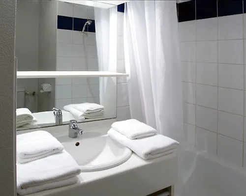 Residhome Lyon Gerland 3*,  France